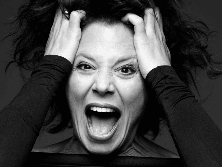 Egy életem: Szinetár Dóra | Életrajzi stand up est