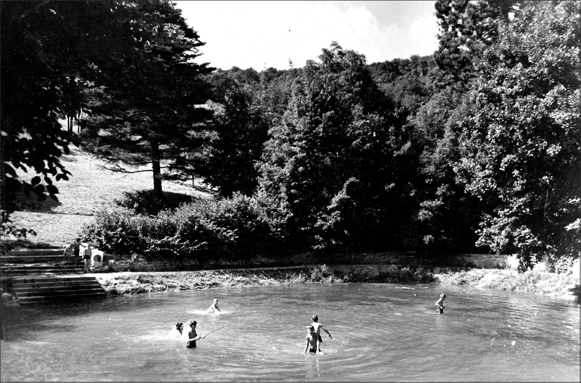 istenszeme to 1960