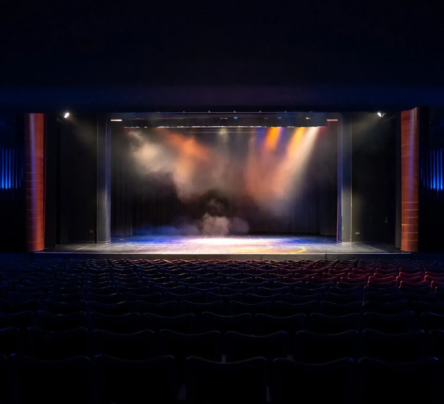 UPSOUND – A MOMkult sokszínű, nemzetközi koncertélményt kínáló zenei sorozata