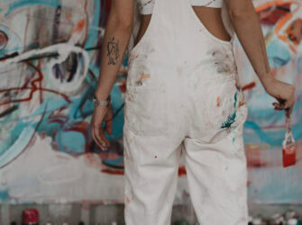 Amikor a tér életre kel: street art, közösség és nyári alkotás a MOMkultban