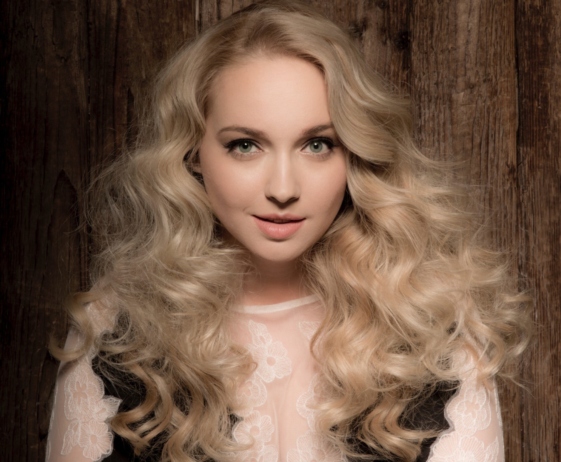 Szőke Nikoletta – Gipsy Queen Extra Show