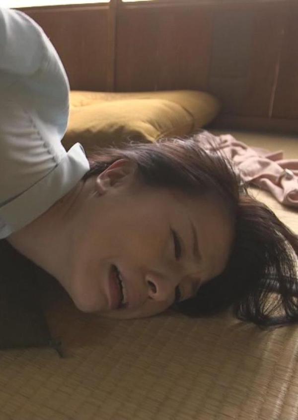 義父に飼育される嫁 井上綾子 完全版 hitomiエロ漫画raw(同人誌)無料サンプル画像004