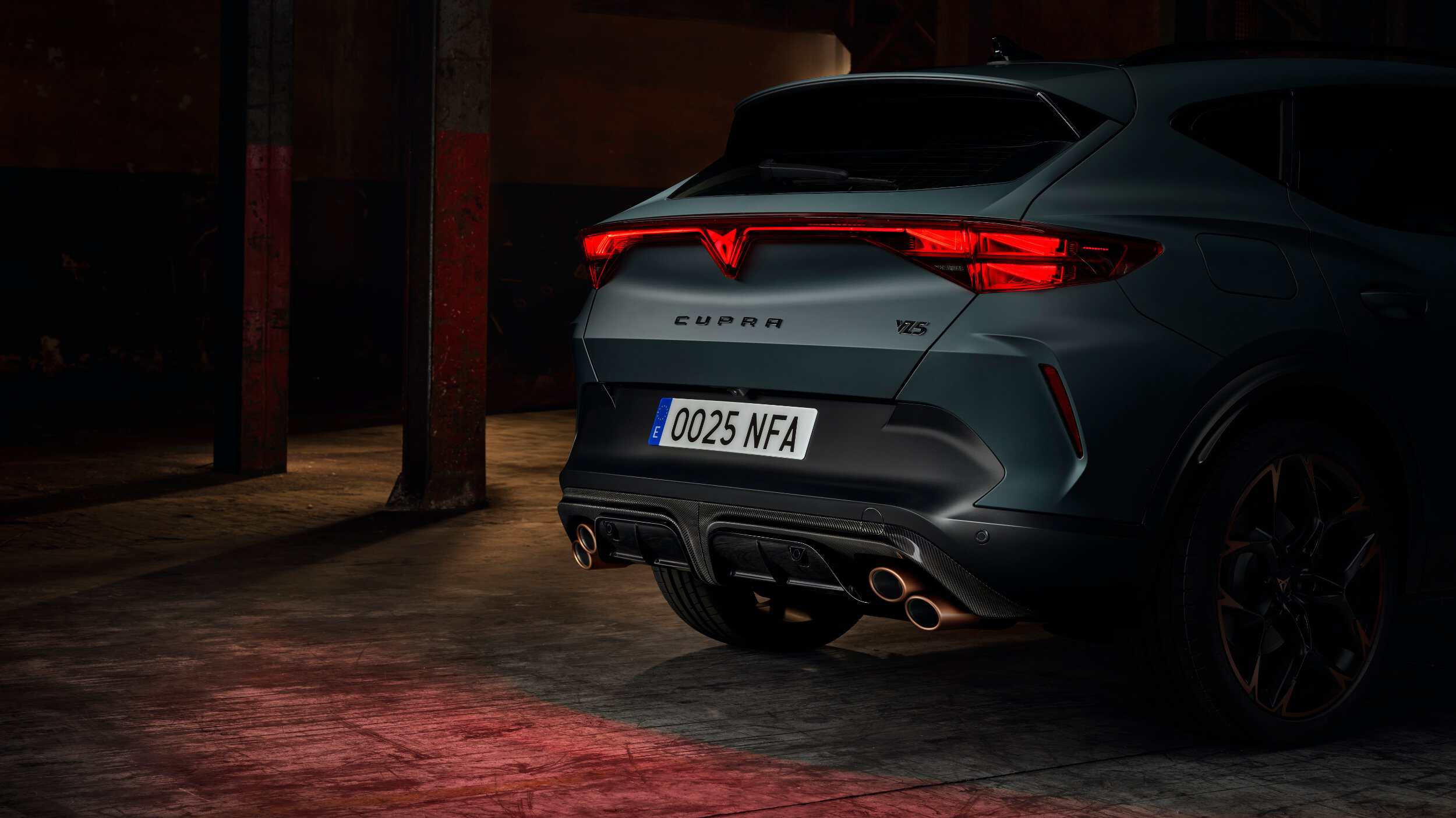 CUPRA Formentor VZ5 rear light detail