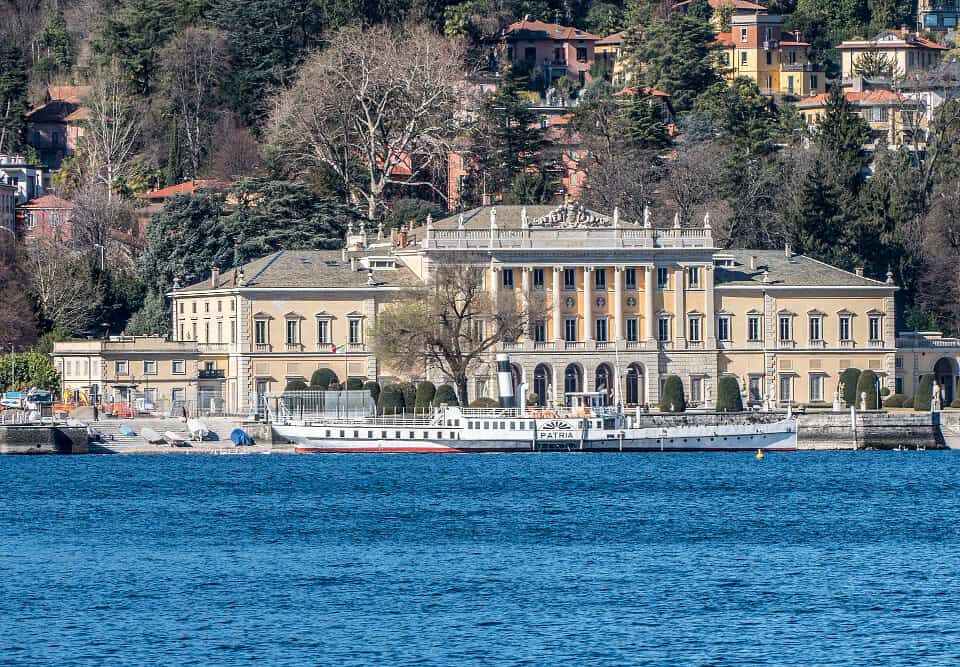 Noleggio auto con conducente da Milano a Lago di Como