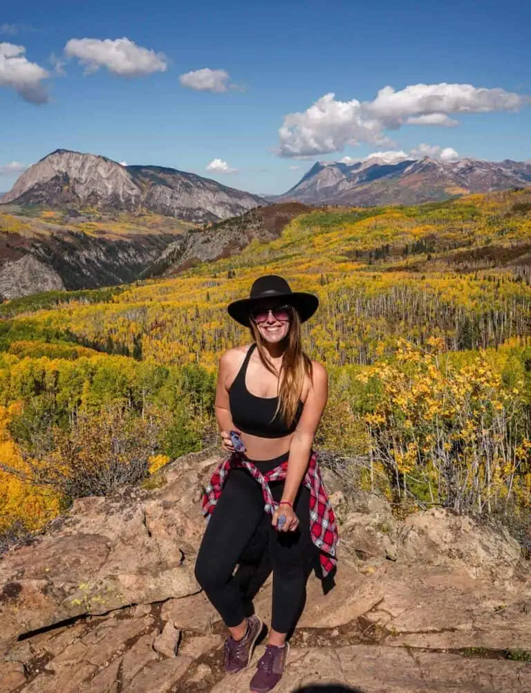 20 Stylish Fall Hiking Outfits for Women: Trail-Ready Looks That Turn Heads