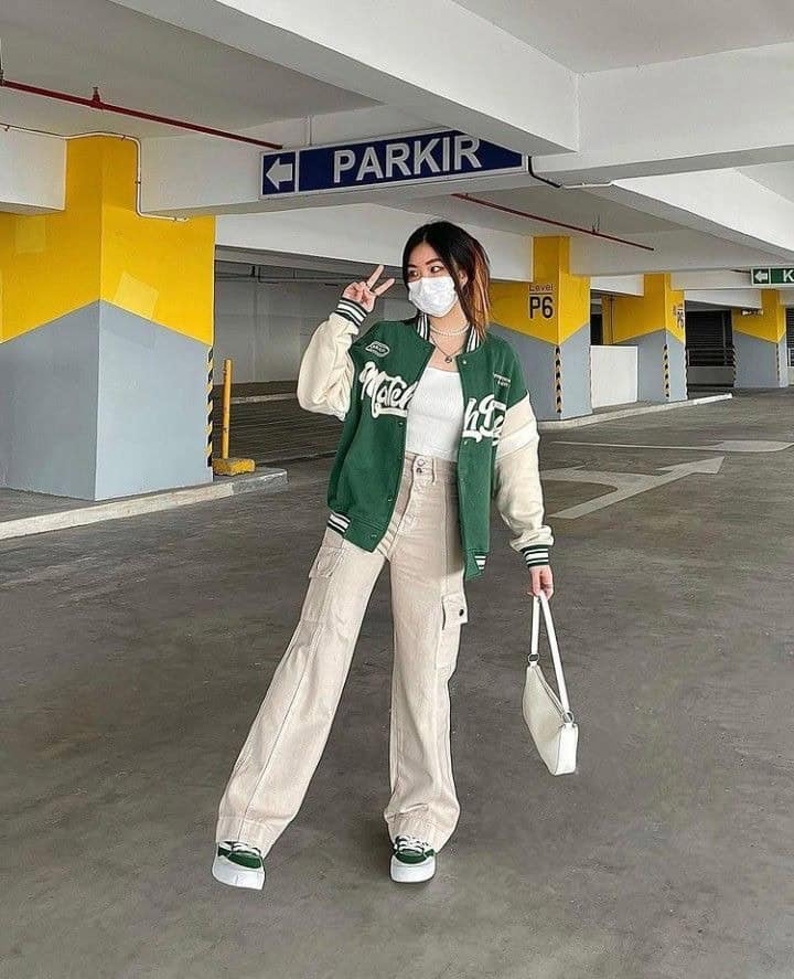 20 Fall School Outfits That’ll Make You the Campus Style Icon
