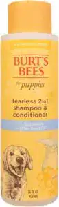 Burt’s Bees 2-in-1 tear-free puppy shampoo and conditioner – gentle, natural puppy shampoo for itchy skin or sensitive skin.