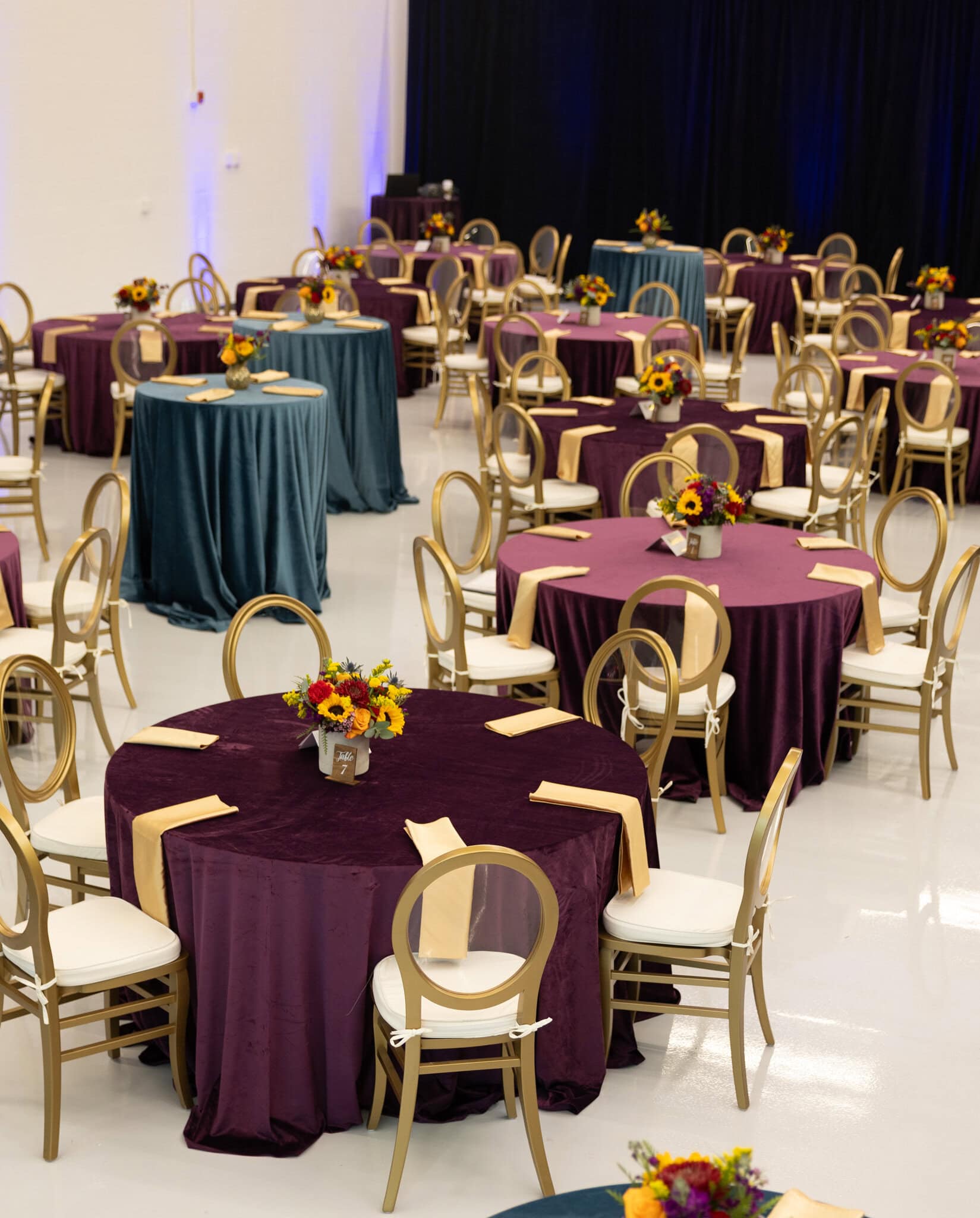 Gold_O_Chairs_Elegant_Dining_Chair_Rental_Jacksonville