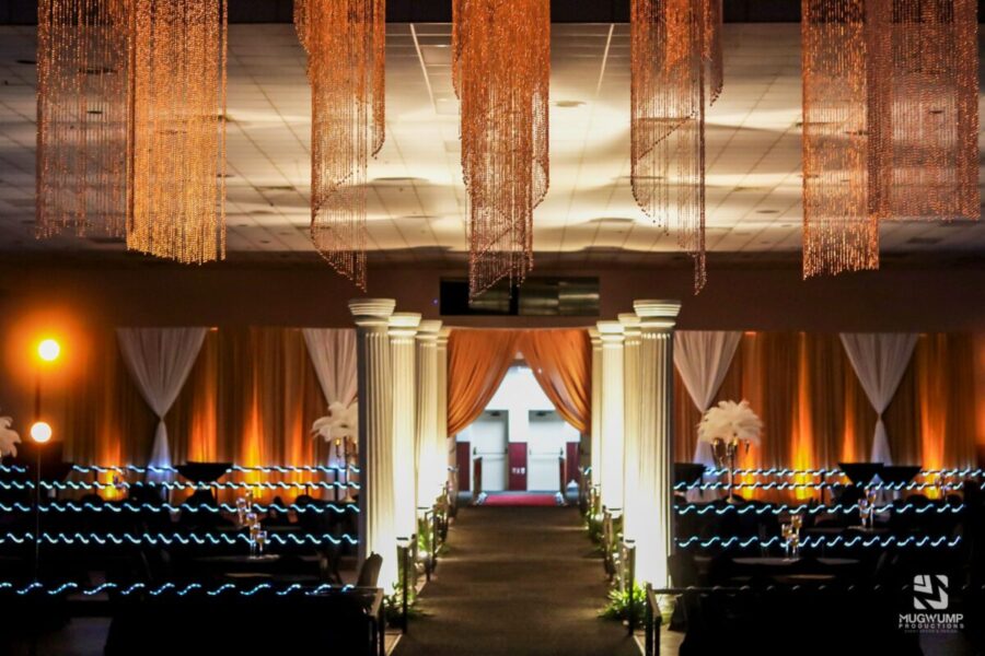 Gold-And-White-Event-Decor
