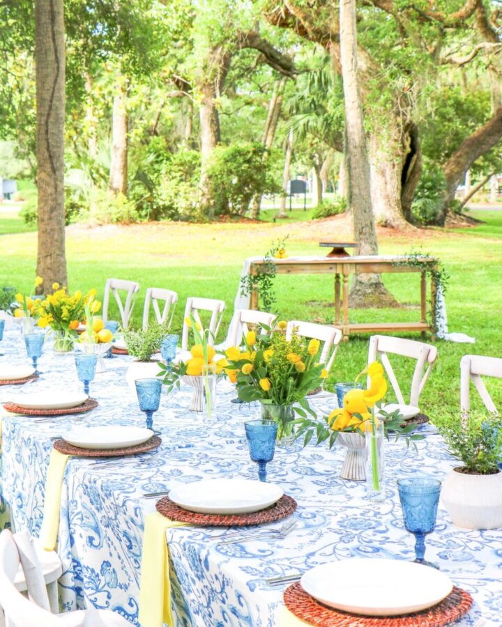 Spring-Brunch-Table-Blue-Yellow-Decor