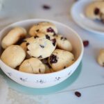 עוגיות גבינה, חמוציות ושקדים