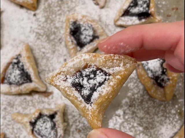 אוזני המן משני מצרכים