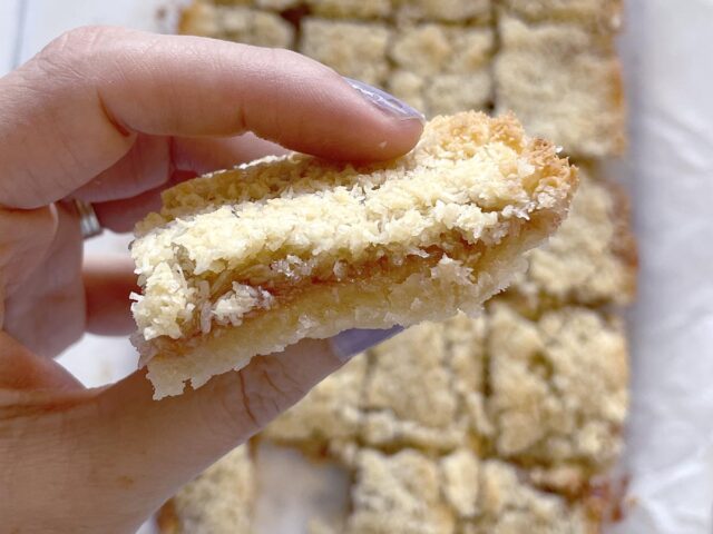 חיתוכיות ריבה וקוקוס