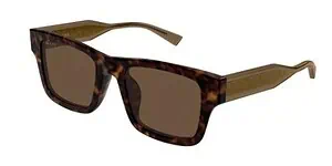 Tortoiseshell sunglasses with brown lenses, perfect for eye protection and fashion.
