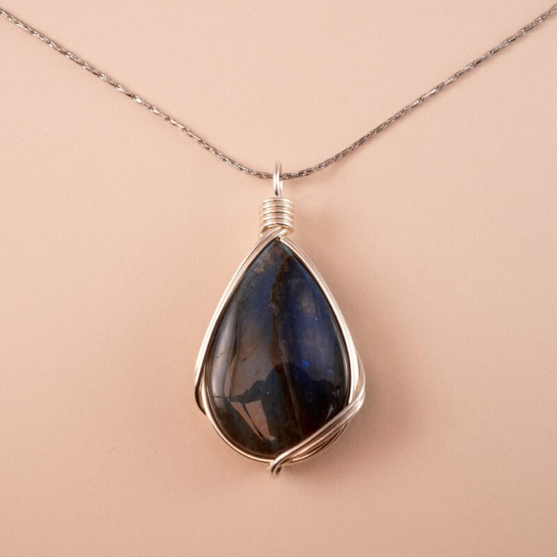Handmade labradorite teardrop pendant necklace