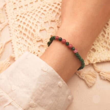 Wearing Malachite & Rhodochrosite Bracelet – Symbol of Love and Growth