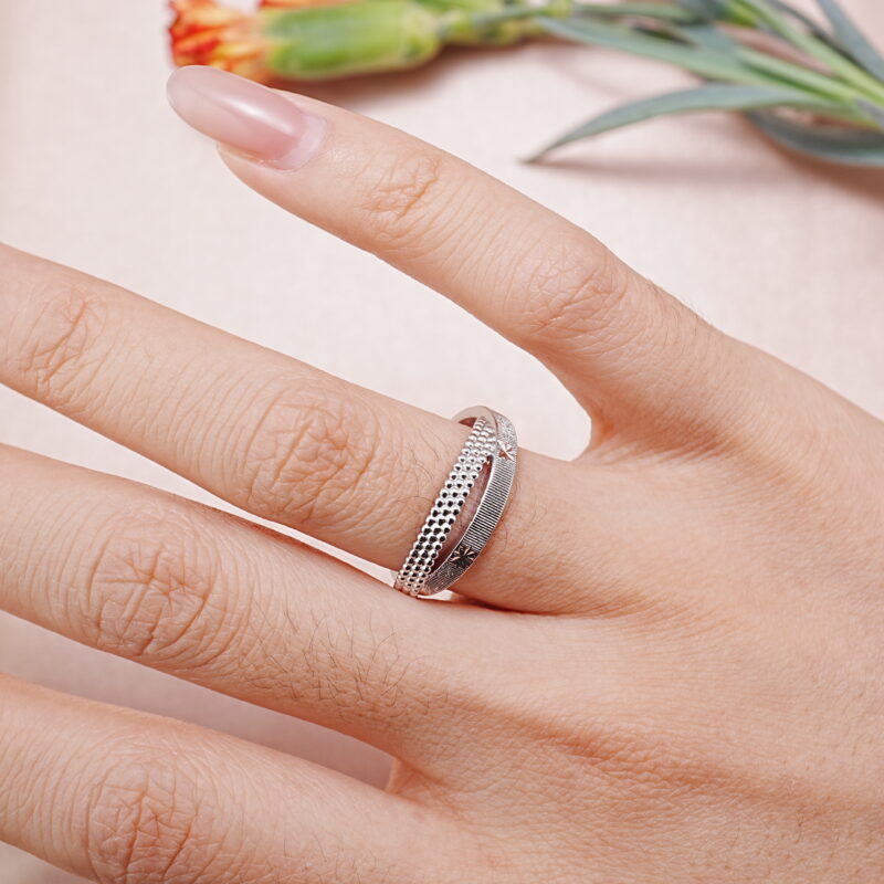 S925 textured band ring worn on hand for a simple everyday look