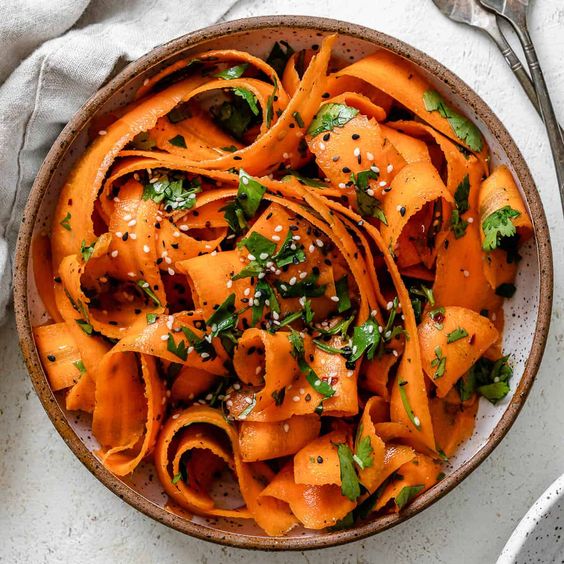 Raw carrots for skin health foods
