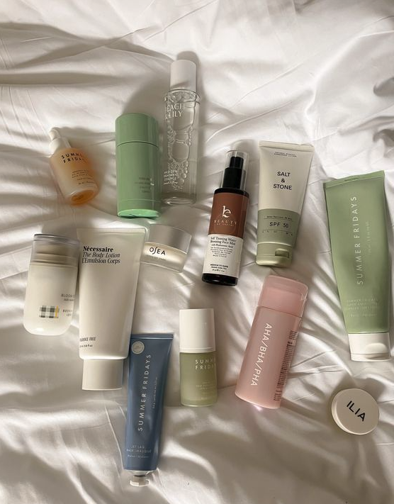 Silk pillowcase benefits for acne: smoother and healthier skin