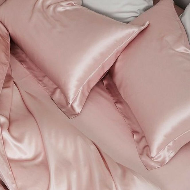 Silk pillowcase benefits for acne