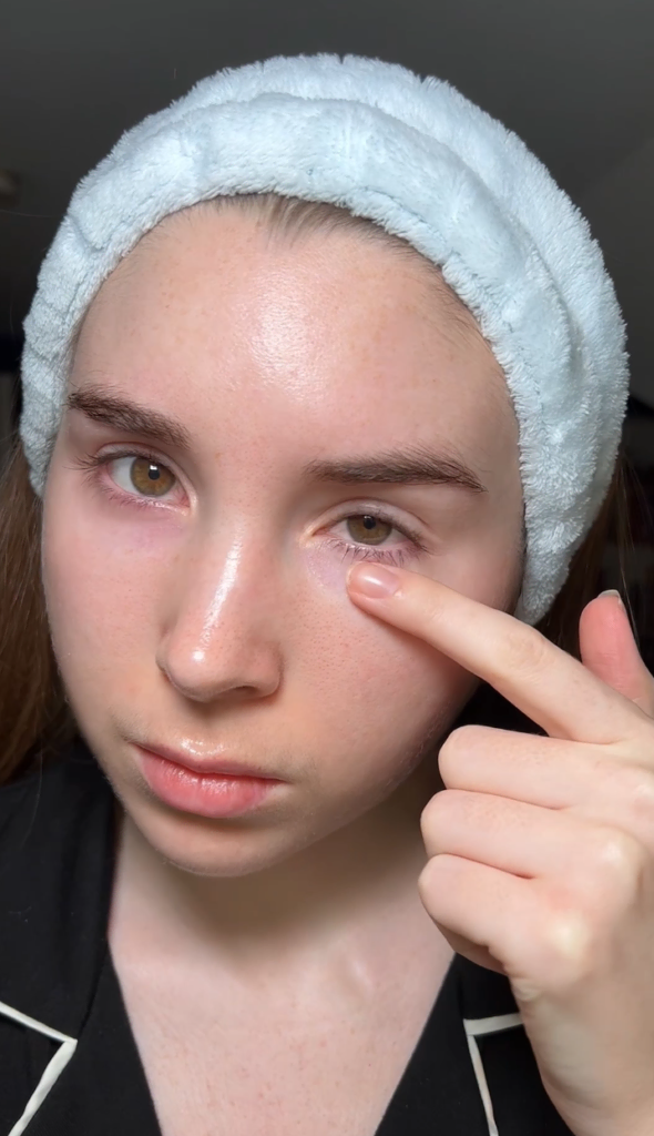 Natalie O'Neill skincare blogger
