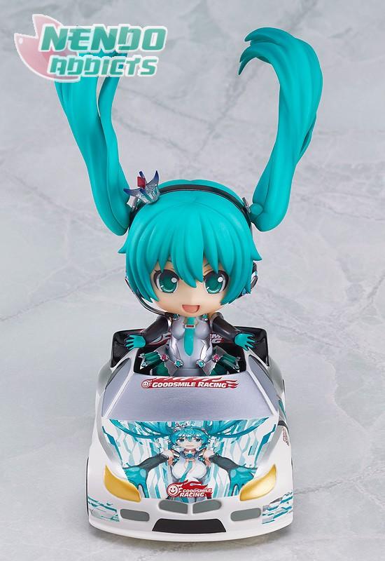 Nendoroid - #326 - Racing Miku 2013 Ver pose3