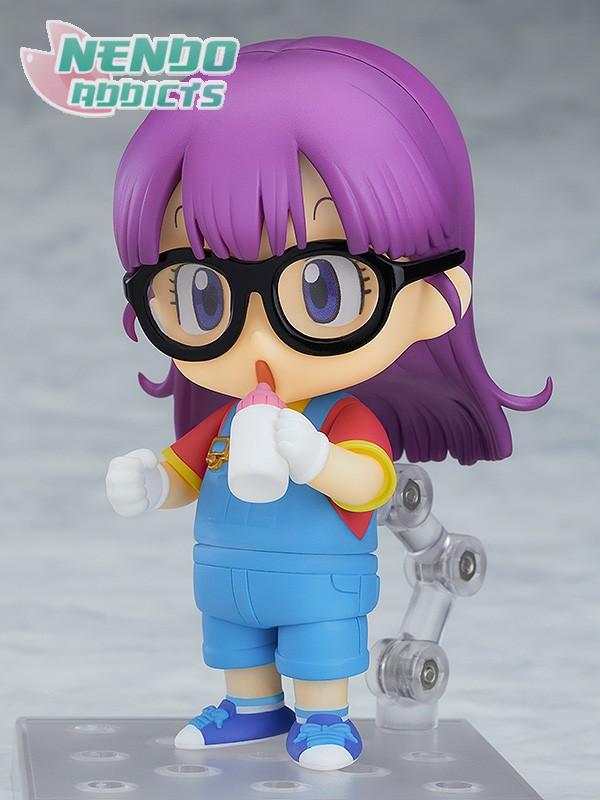 Nendoroid - #900 - Arale Norimaki pose1