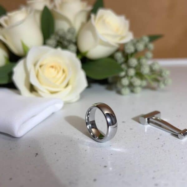Simply men's ring for Weddings and Anniversaries