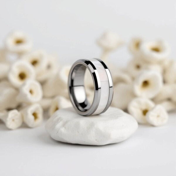 Men's ring with mother of pearl inlay