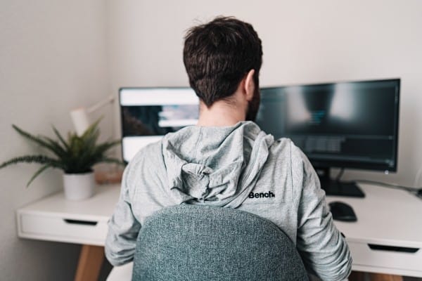call center employee working from home during covid 19