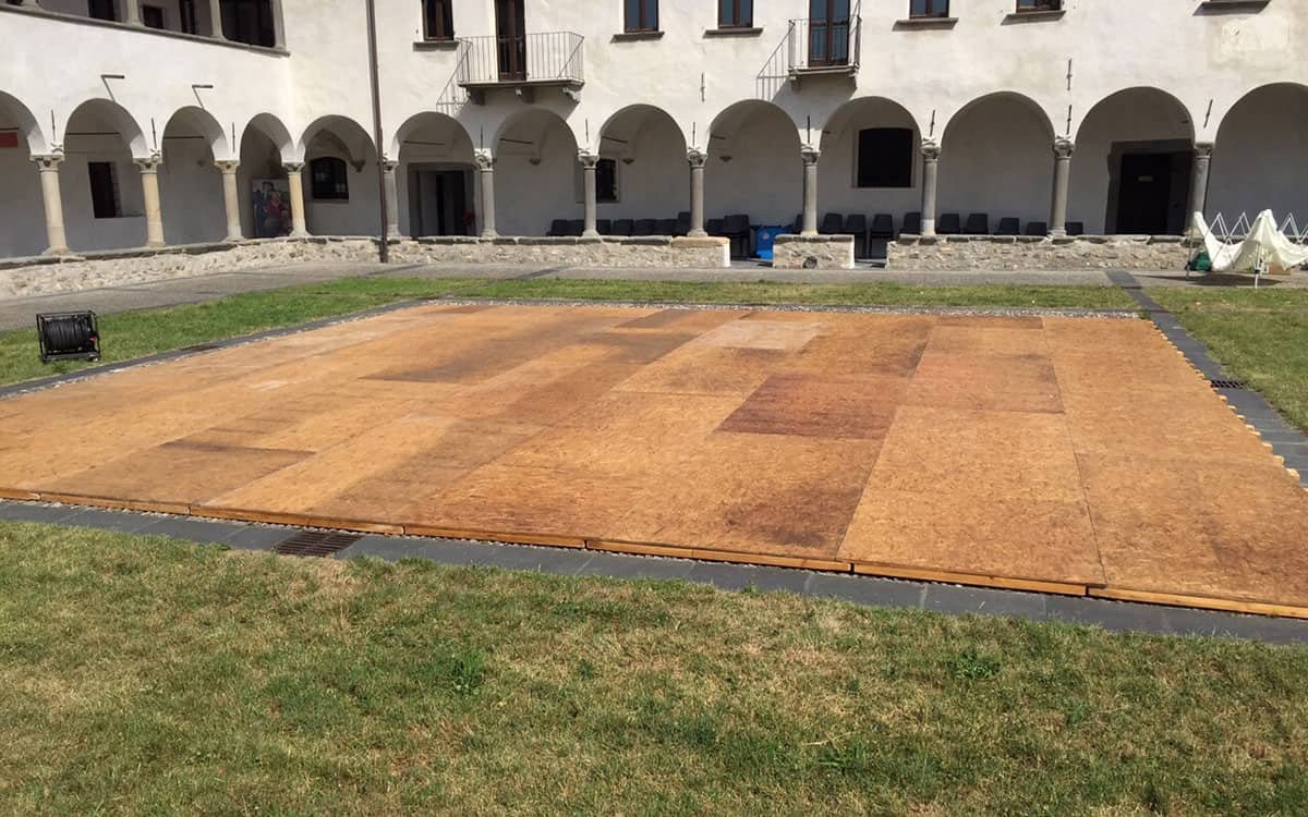 Noleggio pedane modulari Milano