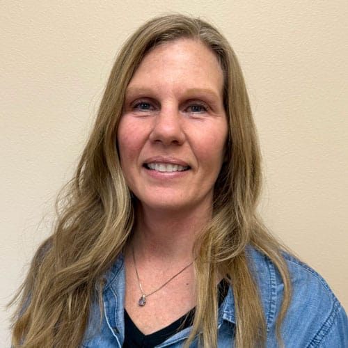 Portrait of Laura Bentz, physical therapist assistant at North Platte Physical Therapy.
