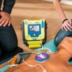 bls aed kurs anwendung aed defibrillator cover