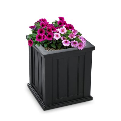 10 Best Planters for Your Container Garden | The Not so Modern Housewife Best Planters for Your Container Garden - Deep Planter Boxes