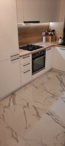 Bijele mramorne pločice 60x120