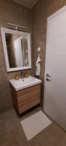 Smeđe keramičke pločice