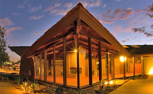 The historic O'Connor House is a beautiful venue for events with indoor and outdoor space.