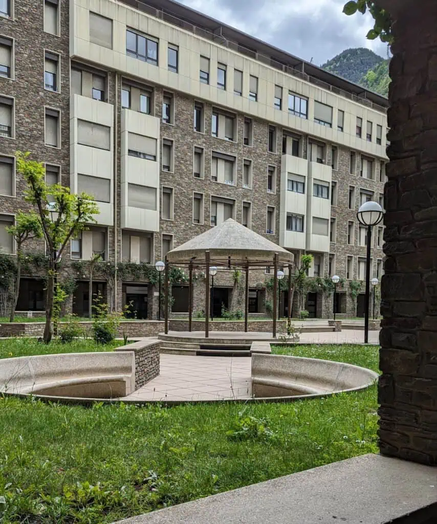 Placa Casadet in Andorra La Vella,, a beautiful garden surrounded by apartment homes and offices in Andorra La Vella