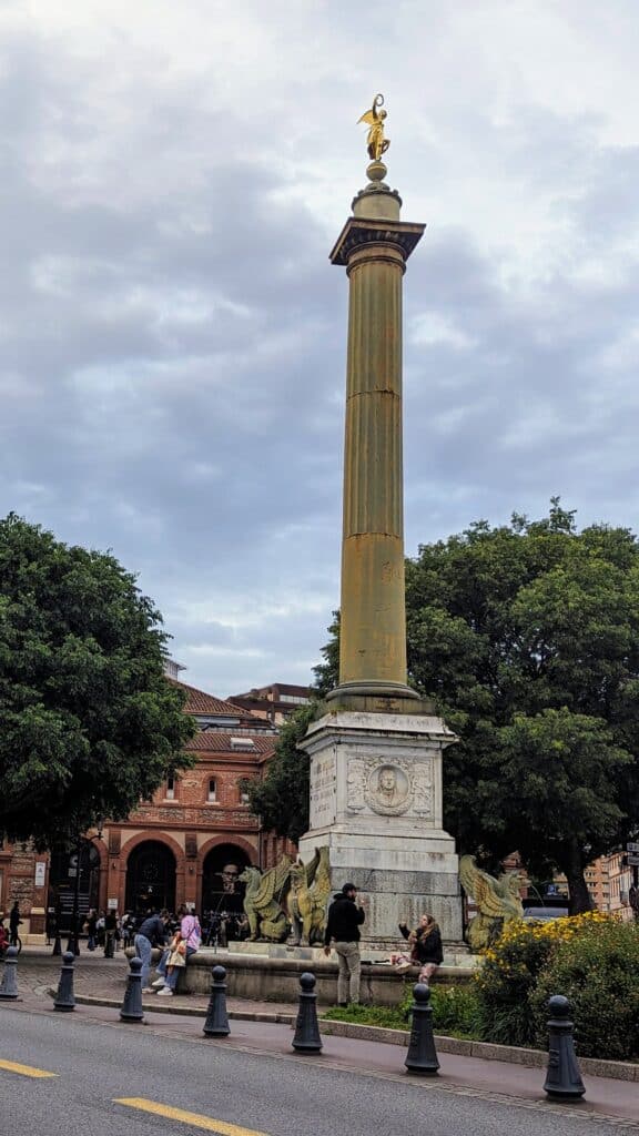 column in place dupuy Toulouse