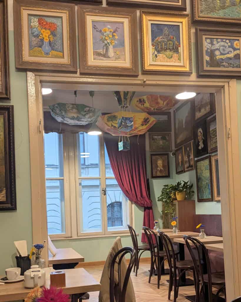 Van Gogh Cafe Bucharest Inside - upstairs