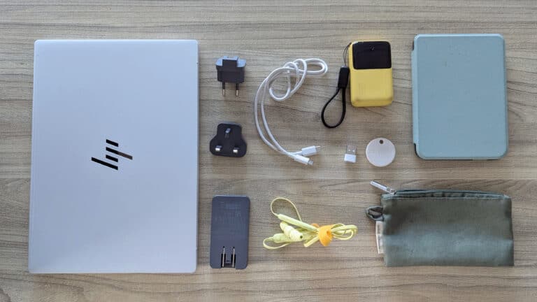 Ultralight Tech setup including 13 inch HP laptop for International Travel