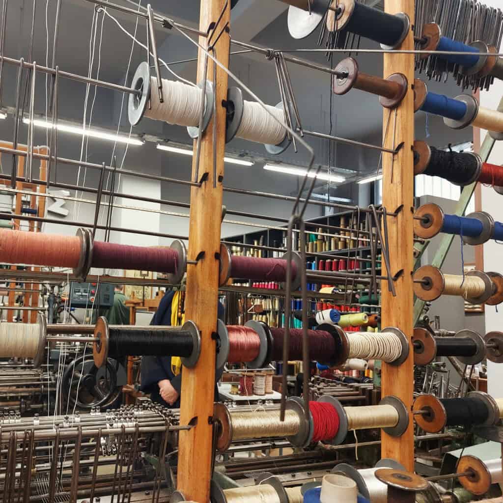 Benaki Museum Mentis Spinning - Antonopoulos (NH.MA.) looms