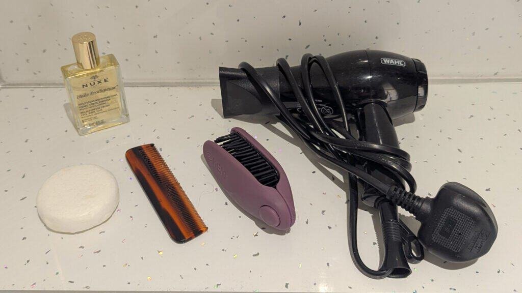 Hair Care for travel - shampoo bar, Nuxe Dry Oil for Conditioning, Comb and Folding Hairbrush Travel Hairdryer