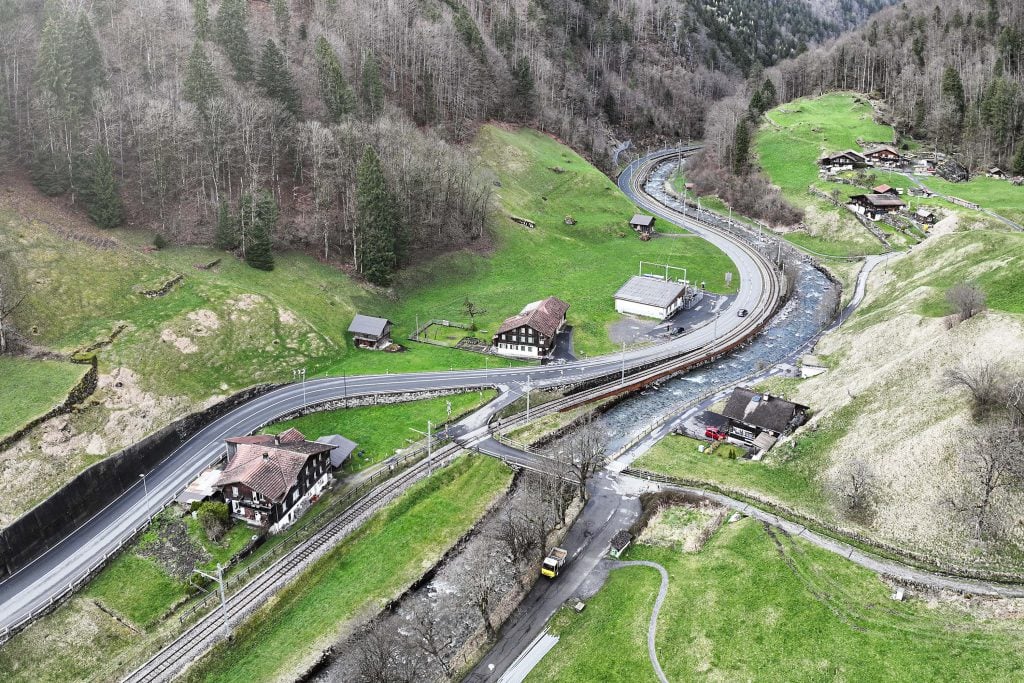 Drohnenvermessung und Laserscanning für Bau- und Immobilienprojekte in Thun.