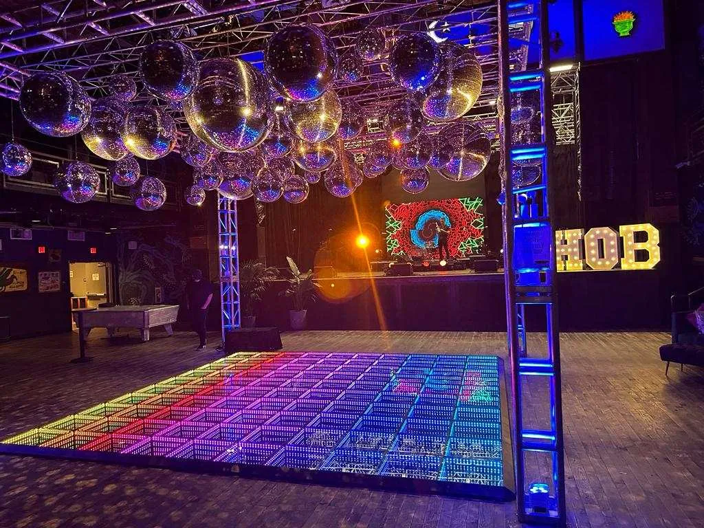 led-light-up-dance-floor-rental-ottawa-1 (3) Ottawa LED Dance Floor Rental