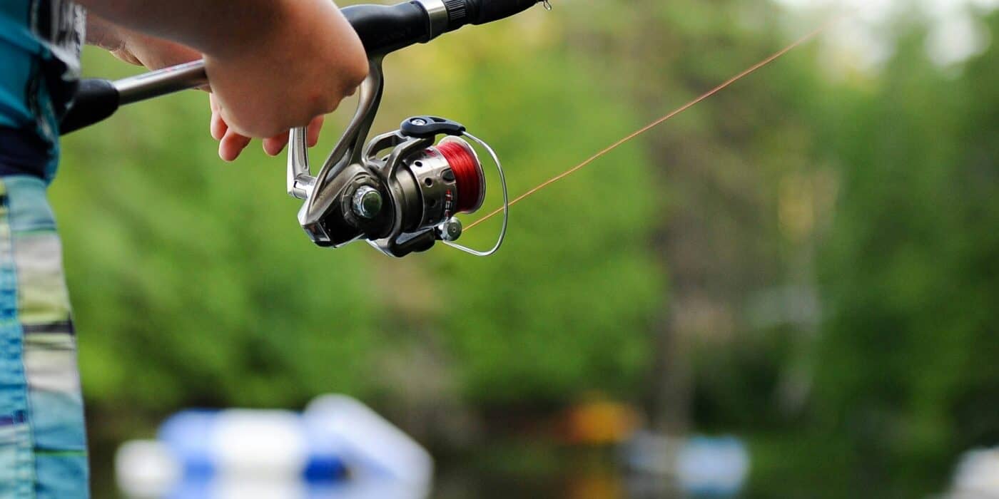 Structural Alignment: The Mechanical Setup of a Fishing Rod and Reel