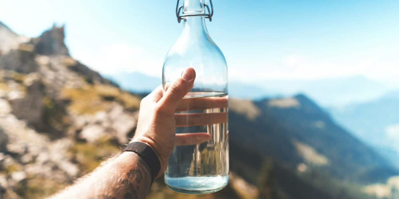 How Much Water to Bring Hiking: Straightforward Guide