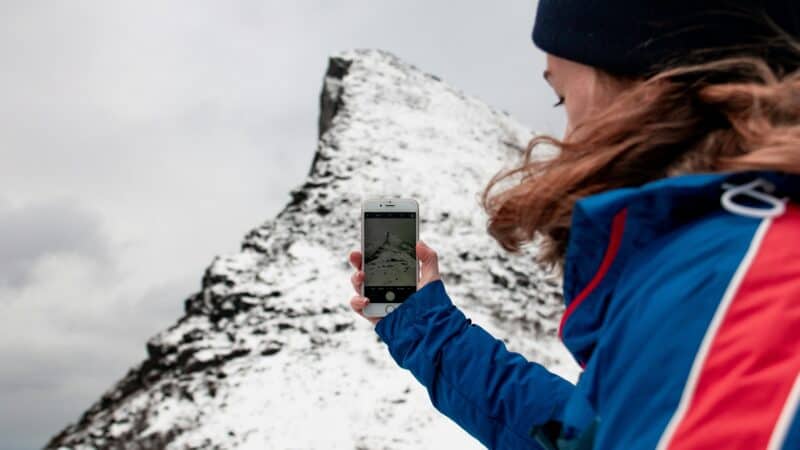 Best GPS Mounts and Lanyards for Hiking in 2026: Keep It Reachable or Stop Using It
