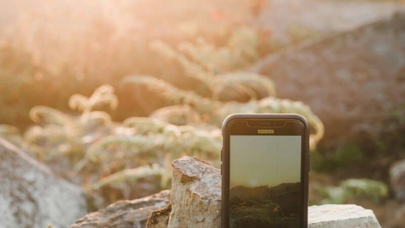 Best Power Banks for Hiking in 2026: Capacity, Weight, and Cold Performance