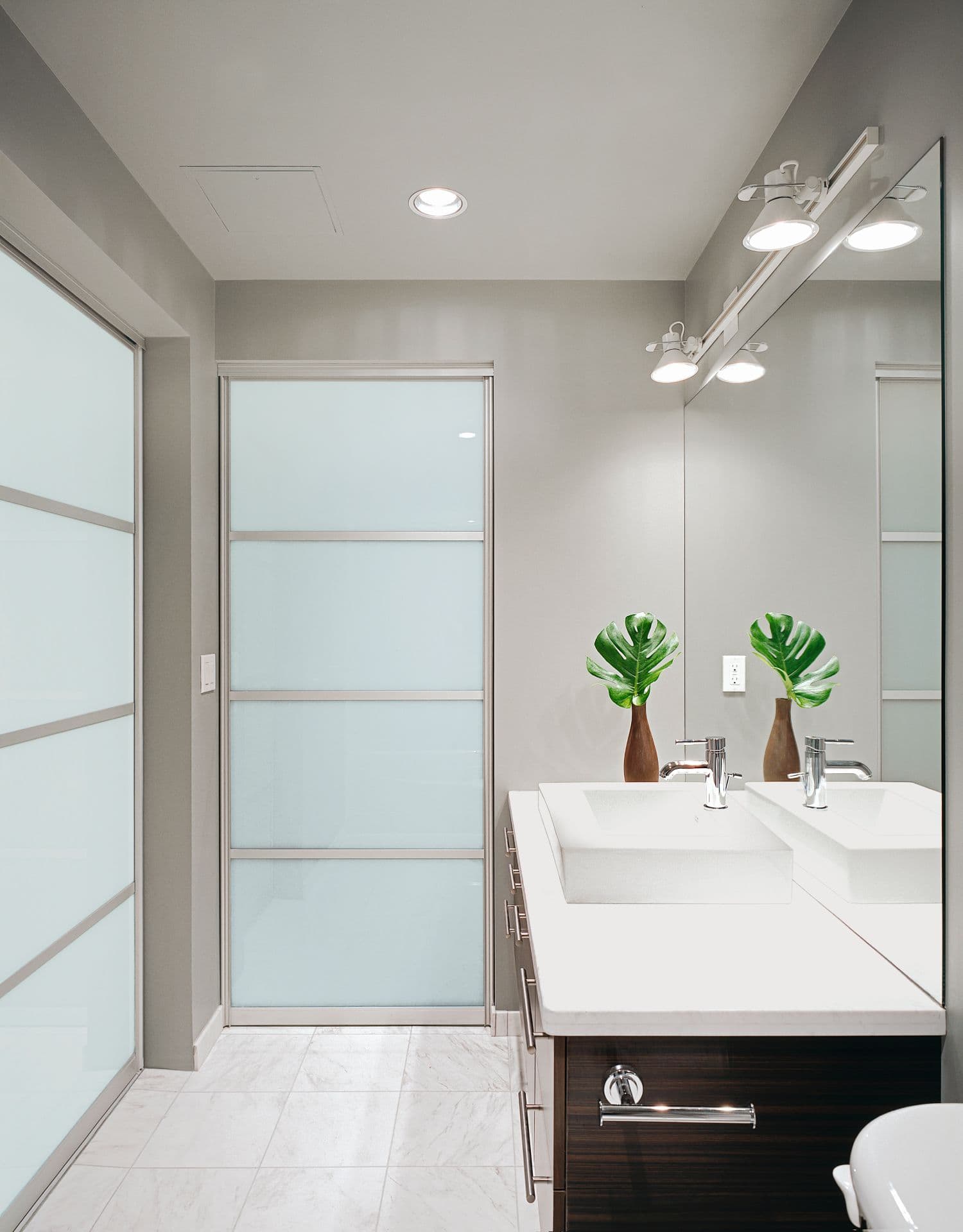 kylpyhuoneen liukuovi